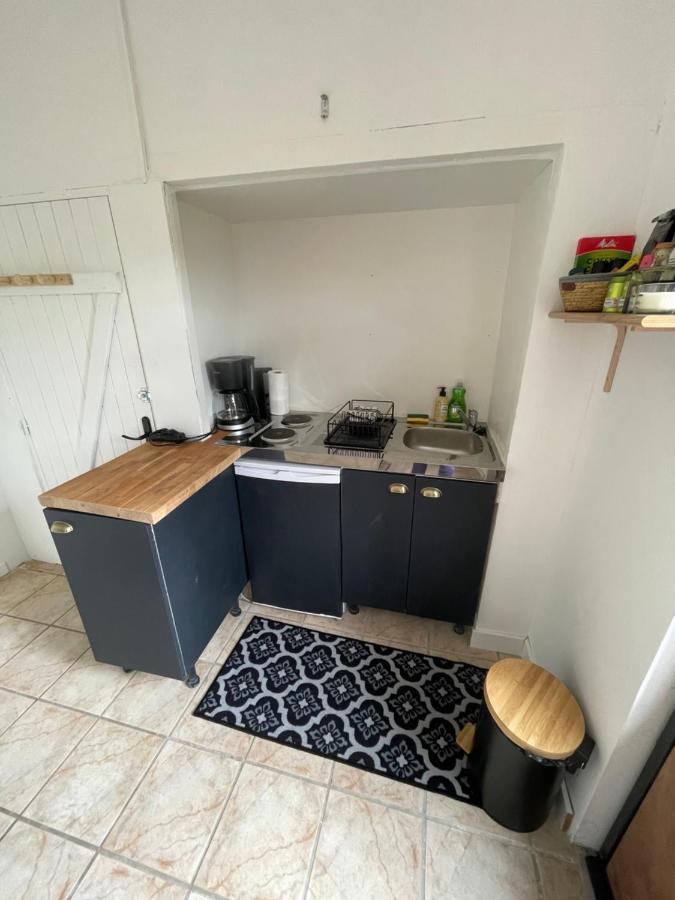 Logement En Rez De Jardin Guerard Exterior photo